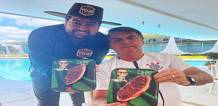 a "picanha do mito". O produto é de um frigorífico em Goiás. E o quilo da iguaria (mesma carne, mas em outra embalagem) custa R$ 1.799,99 reais.