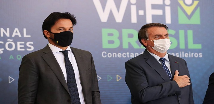 Presidente afirmou que 'não interessa' para a CPI da Covid saber sobre seus deslocamentos por Brasília e defendeu 'tratamento precoce'