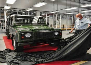 Além de equipamentos e peças originais, oficina terá um time de profissionais especialistas e uma cabine de pintura de alta performance