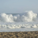 recomendações da prefeitura em situações de mar com ressaca é evitar o banho nessas áreas, bem como a prática de esportes no mar e a pesca, inclusive profissional