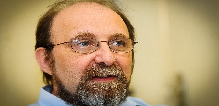 Com a situação fora de controle agora, o cientista teme que as próximas semanas signifiquem uma catástrofe ainda maior,