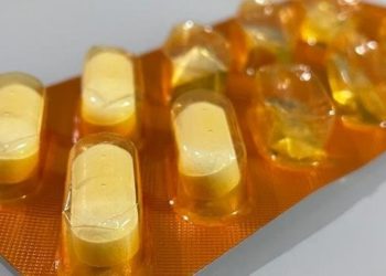 nvisa informou que o paracetamol deve ser usado com cautela, “sempre observando a dose máxima diária e o intervalo entre as doses, conforme as recomendações contidas na bula, para cada faixa etária”
