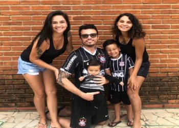Jonathan, Marilia Gabriela e Natali Júlia são os pais de Raoni, de cinco anos, e de Aurora, que nasceu em novembro do ano passado,