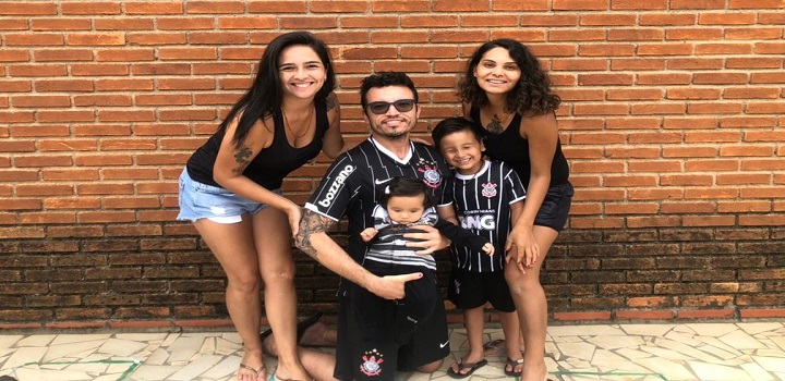 Jonathan, Marilia Gabriela e Natali Júlia são os pais de Raoni, de cinco anos, e de Aurora, que nasceu em novembro do ano passado,