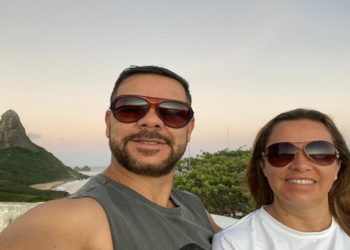 José Edvaldo da Silva, de 52 anos, e a esposa Elizabeth Verneque Cordeiro Silva, de 45 anos, em Fernando de Noronha