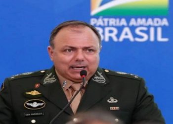 Pazuello obrigou soldado negro a fazer papel de animal: "Ele me fez puxar carroça"