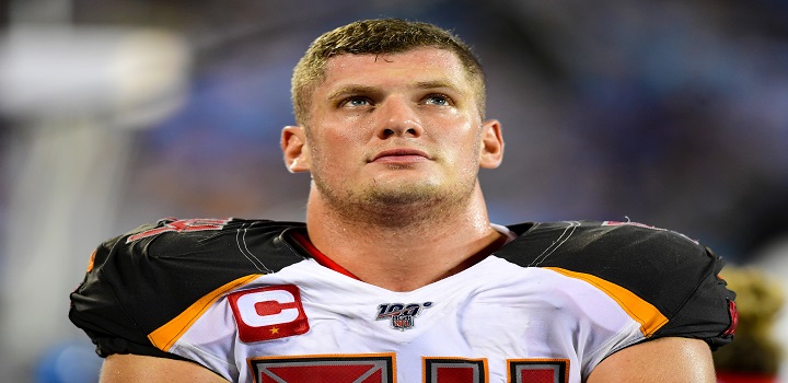jOGADOR CARLS NASSIB SE ASSUME GAY