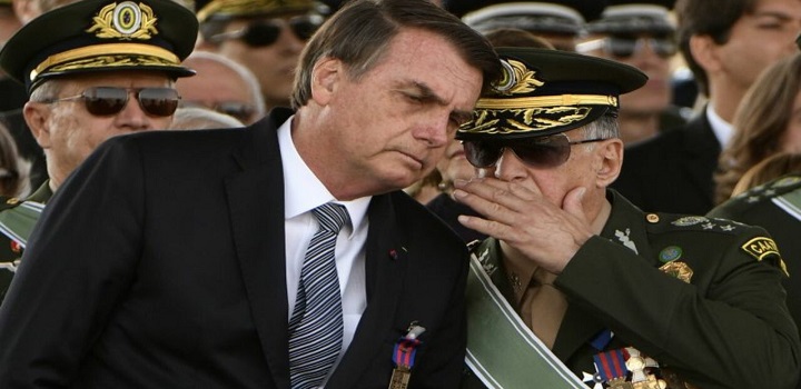 Mlitares e Bolsonaro no poder