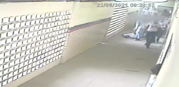 adolescente de 17 anos morreu na última terça-feira, após ser agredido dentro de uma escola por um colega