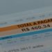 Por causa da crise hídrica, a Agência Nacional de Energia Elétrica (Aneel) vai reajustar o preço da tarifa da bandeira vermelha 2,
