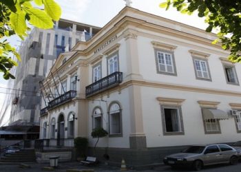 Bebê nasce com anticorpos contra a covid