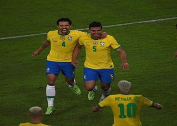 Com gol nos acréscimos, Brasil vira sobre a Colômbia na Copa América