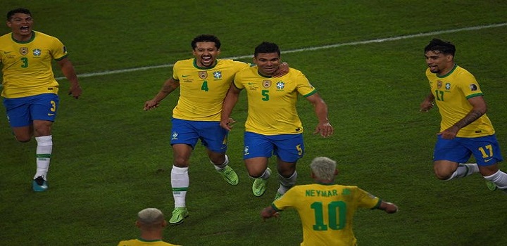 Com gol nos acréscimos, Brasil vira sobre a Colômbia na Copa América