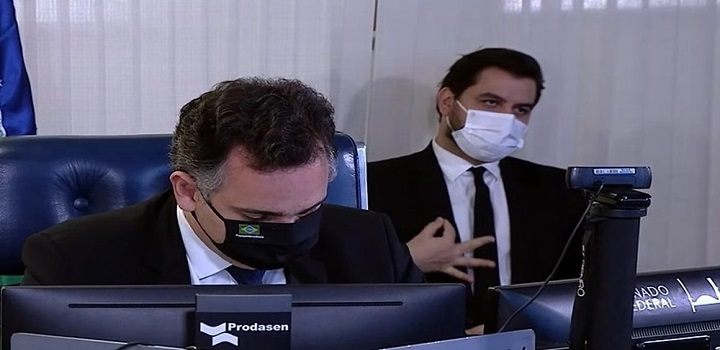 Filipe Martins supremacista assessor de Bolsonaro