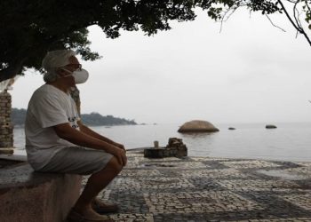 Prefeito Eduardo Paes anunciou que pretende fazer um carnaval fora de época para os moradores de Paquetá