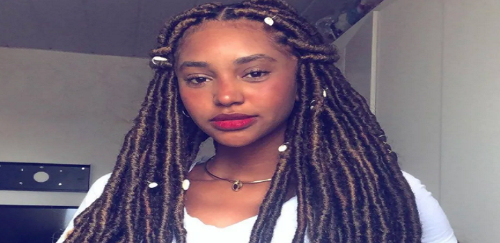 Uma moradora do Complexo do Lins que estava no momento em que a jovem Kathlen Romeu, de 24 anos, foi morta, afirmou que os disparos partiram de um policial