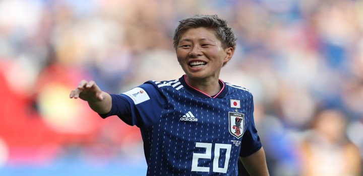 Atacante Kumi Yokoyama anuncia que é homem trans Com 27 anos, esportista deixou claro que já fez a cirurgia de remoção dos seios