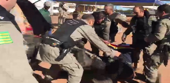 Polícia prende Lázaro