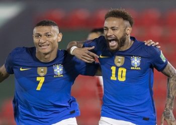 Com gol e assistência do camisa 10 para Paquetá, Seleção conquista sexta vitória em seis jogos, em partida realizada no Defensores del Chaco