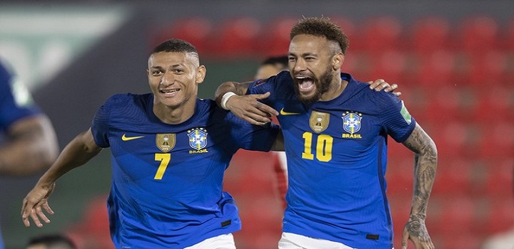 Com gol e assistência do camisa 10 para Paquetá, Seleção conquista sexta vitória em seis jogos, em partida realizada no Defensores del Chaco