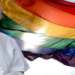 Papa envia mensagens mistas sobre os direitos LGBTQIAP+