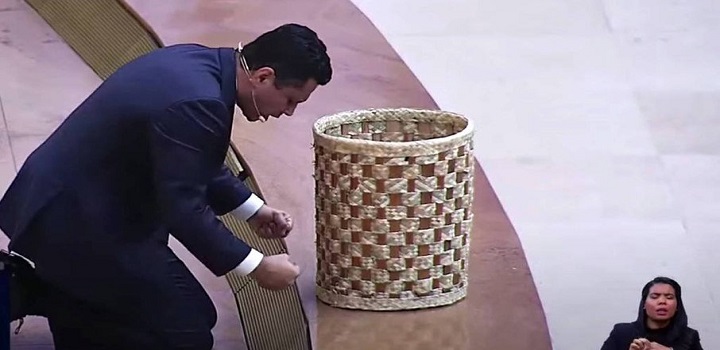 Renato Cardoso apela para os fiéis prometendo multiplicação das doações por obra divina