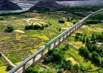 Trem bala inaugurado no Tibet