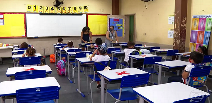 RJ retoma ensino presencial