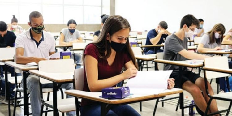 Suspensão de aulas presenciais no RJ