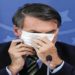 Bolsonaro promete “tirar dinheiro da Saúde e Educação” caso veto a distribuição de absorventes seja derrubado