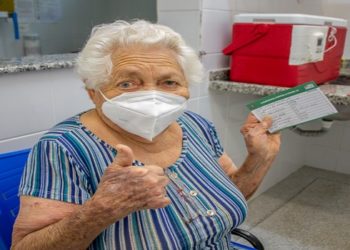 Vacinacao idsos terceira dose