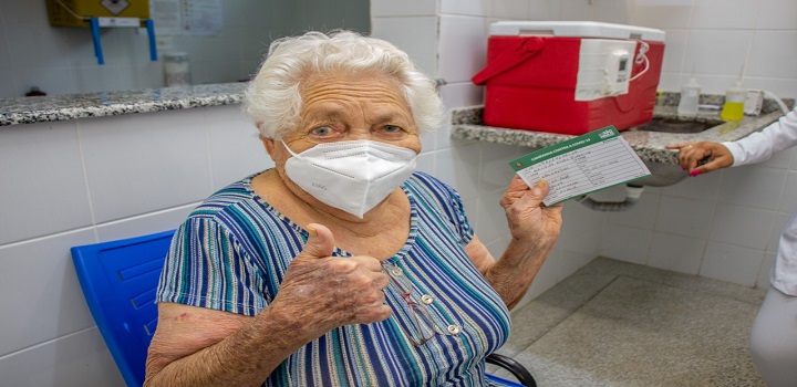 Vacinacao idsos terceira dose