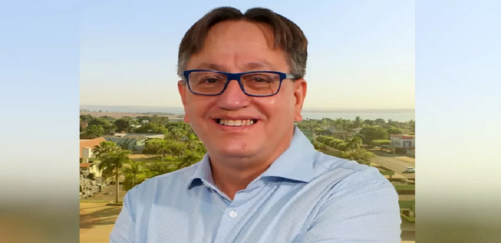 Prefeito de São Simão, Assis Peixoto, investigado por suspeita de envolvimento em crime sexual contra menor, em Goiás — Foto: Reprodução/Facebook