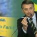 Bolsonaro pode mudar nome do Bolsa Família rt