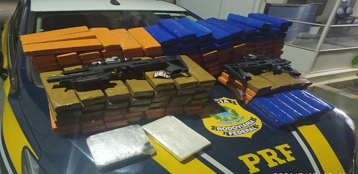 PRF apreende armas e drogas em campos