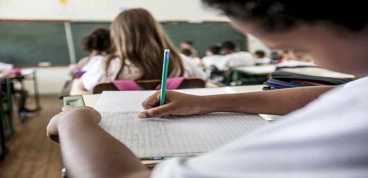 Escola no DF condenada a indenizar aluno