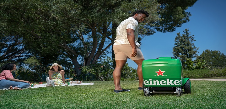 Robô que vai servir cerveja