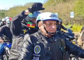 Motociata de Bolsonato em Porto Alegre: Presidente ataca Barroso