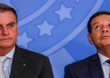 Renúncia de Mourão
