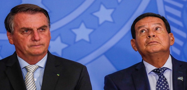 Renúncia de Mourão