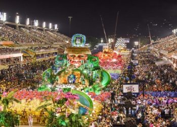 Presidente da LIESA garante carnaval 2022 no RJ