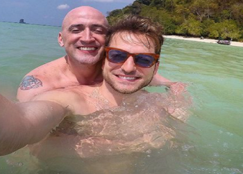 Thales Bretas, marido do ator, compartilhou no Instagram uma foto ao lado de Paulo e deixou um depoimento emocionante