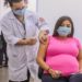 Grávidas: Segunda dose deve ser aplicada 12 semanas após a primeira