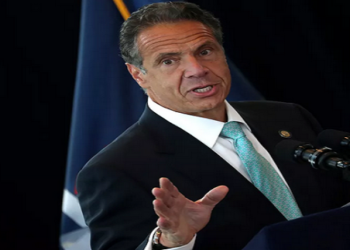 Processo de impeachment torna insustentável permanência do governador de Nova York no cargo.