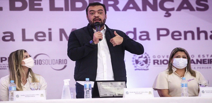 No dia em que a Lei Maria da Penha completa 15 anos, o Governo do Estado, representado pela Secretaria de Desenvolvimento Social e Direitos Humanos, promoveu neste sábado (07/08) o Fórum de Lideranças Femininas, em São Francisco de Itabapoana.