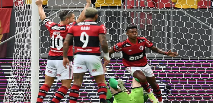 FLAMENGO GOLEIA OLIMPIA
