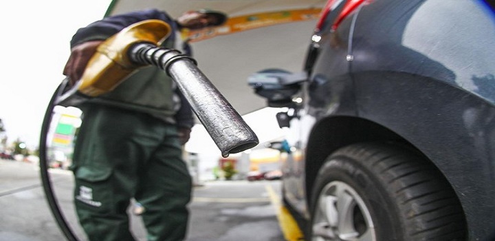 Gasolina cara R$ 7