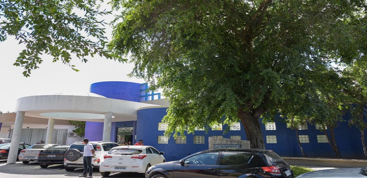 hgg visita Cláudio Castro