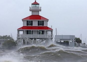 Furacão Ida: tempestade atinge os EUA com ventos de 240 km/h e potencial 'catastrófico'