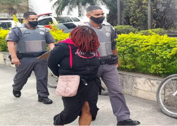 MÃE ESPANCA FILHA ATÉ A MORTE EM SANTOS-SP